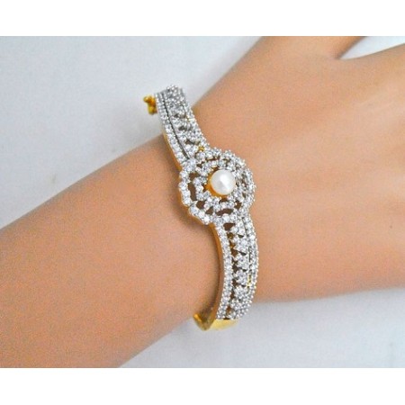 Diamond Bracelet with Centre Pearl